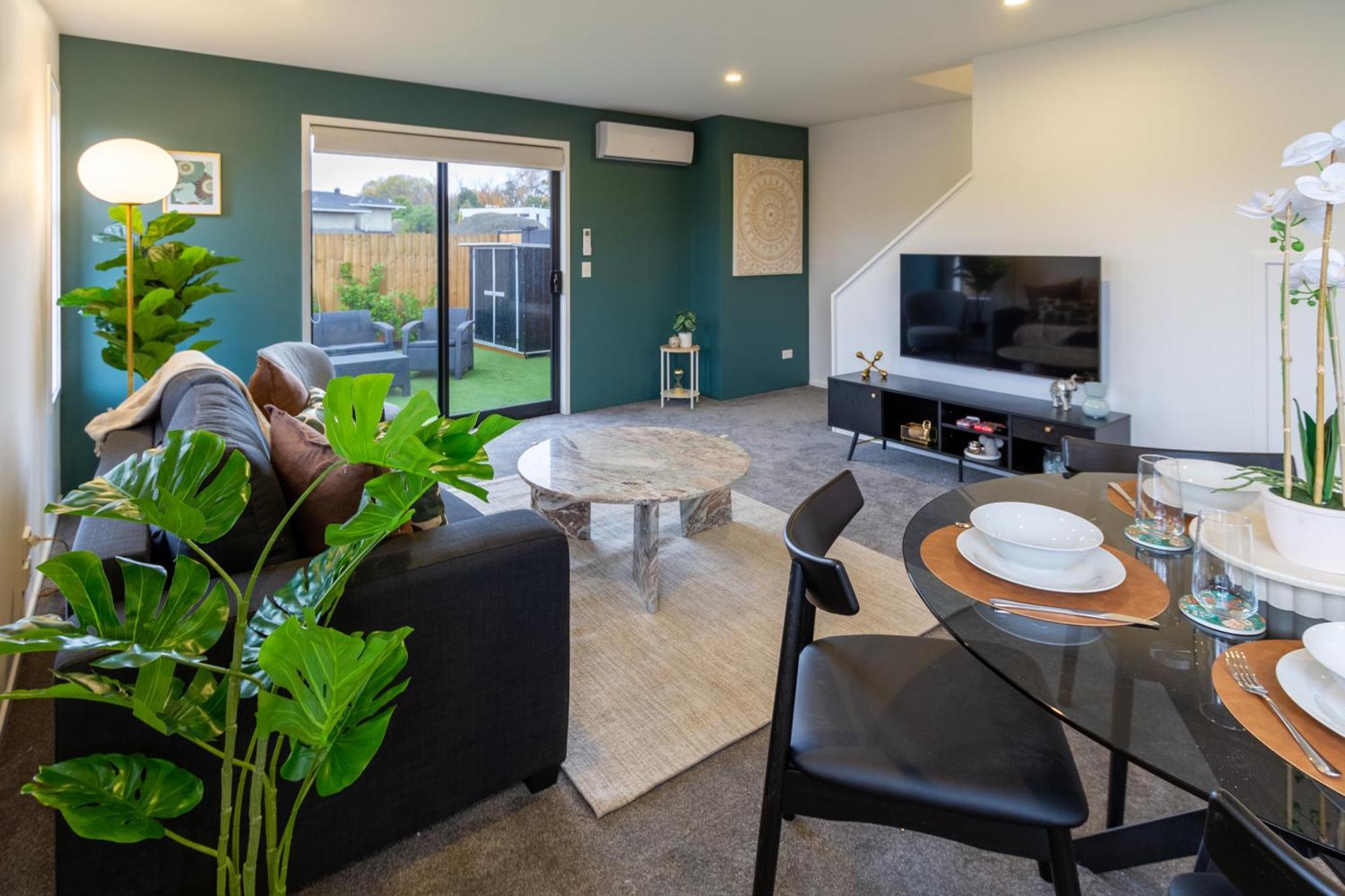 Serene Living 2 Bed With Carpark Christchurch Eksteriør billede